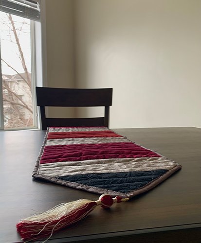 Revive – Table Runner in Velvet with Tassels