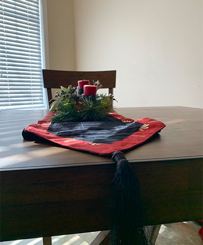 Revive – Embroidered Table Runner in Cotton with Tassels