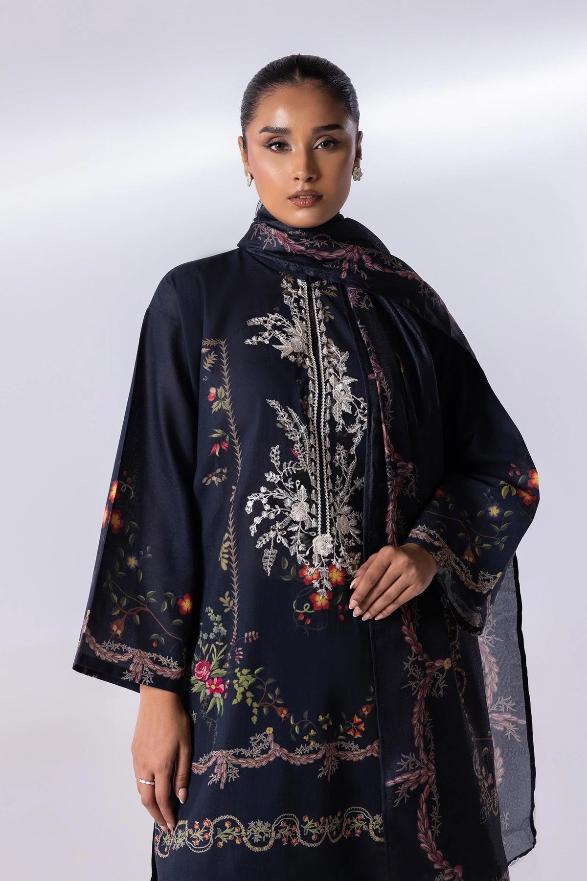 Sana Safinaz | Stitched 3-Piece Pret Mahay Lawn