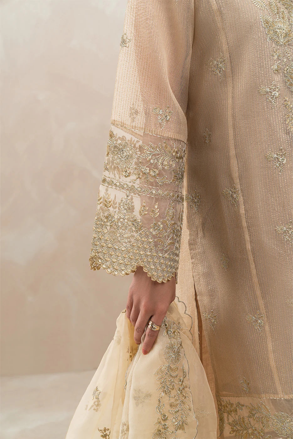 Beechtree | Embroidered Luxury 3-Piece Organza Badla